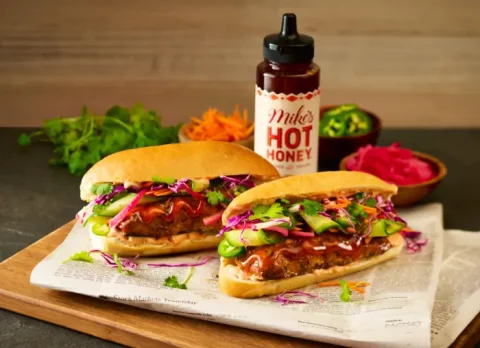 24-MOR-003_MikesHotHoneySalmon_Recipe_BanhMi_V1